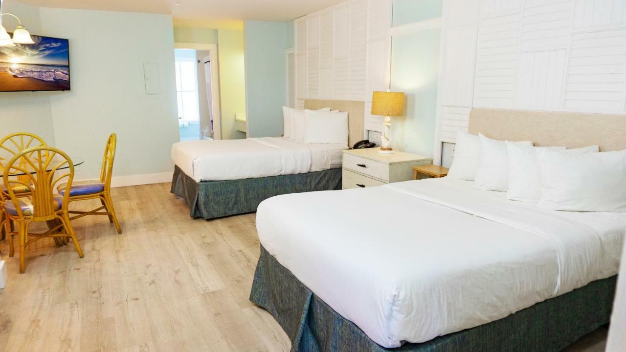 Lighthouse Resort: Inn & Suites Fort Myers Beach Pokoj fotografie